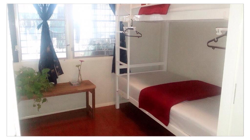 Need Sleep Hostel Bangkok Esterno foto