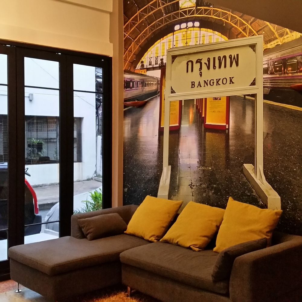 Need Sleep Hostel Bangkok Esterno foto