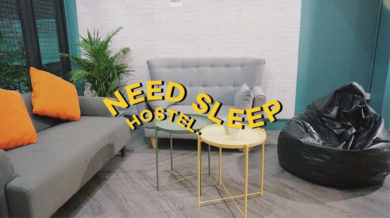 Need Sleep Hostel Bangkok Esterno foto