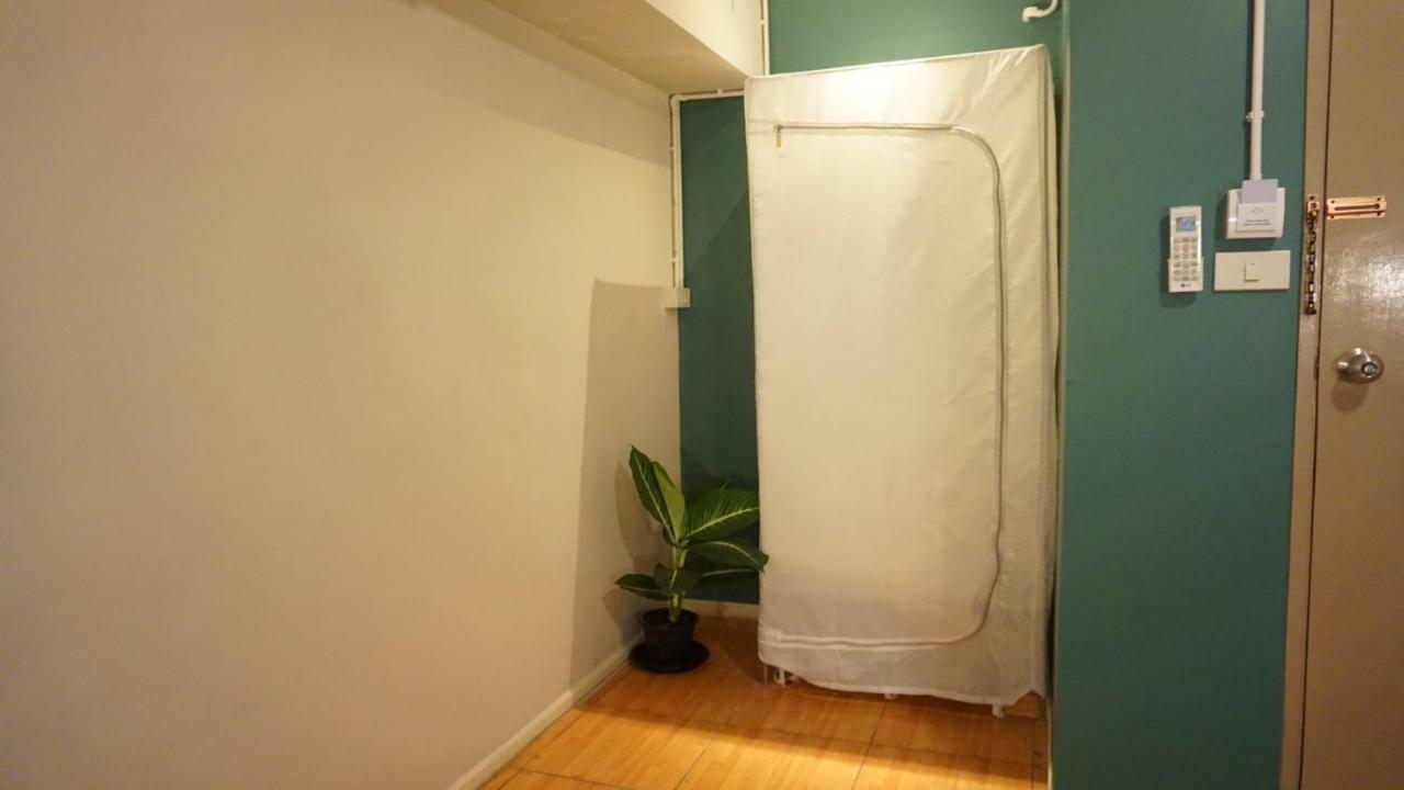 Need Sleep Hostel Bangkok Esterno foto